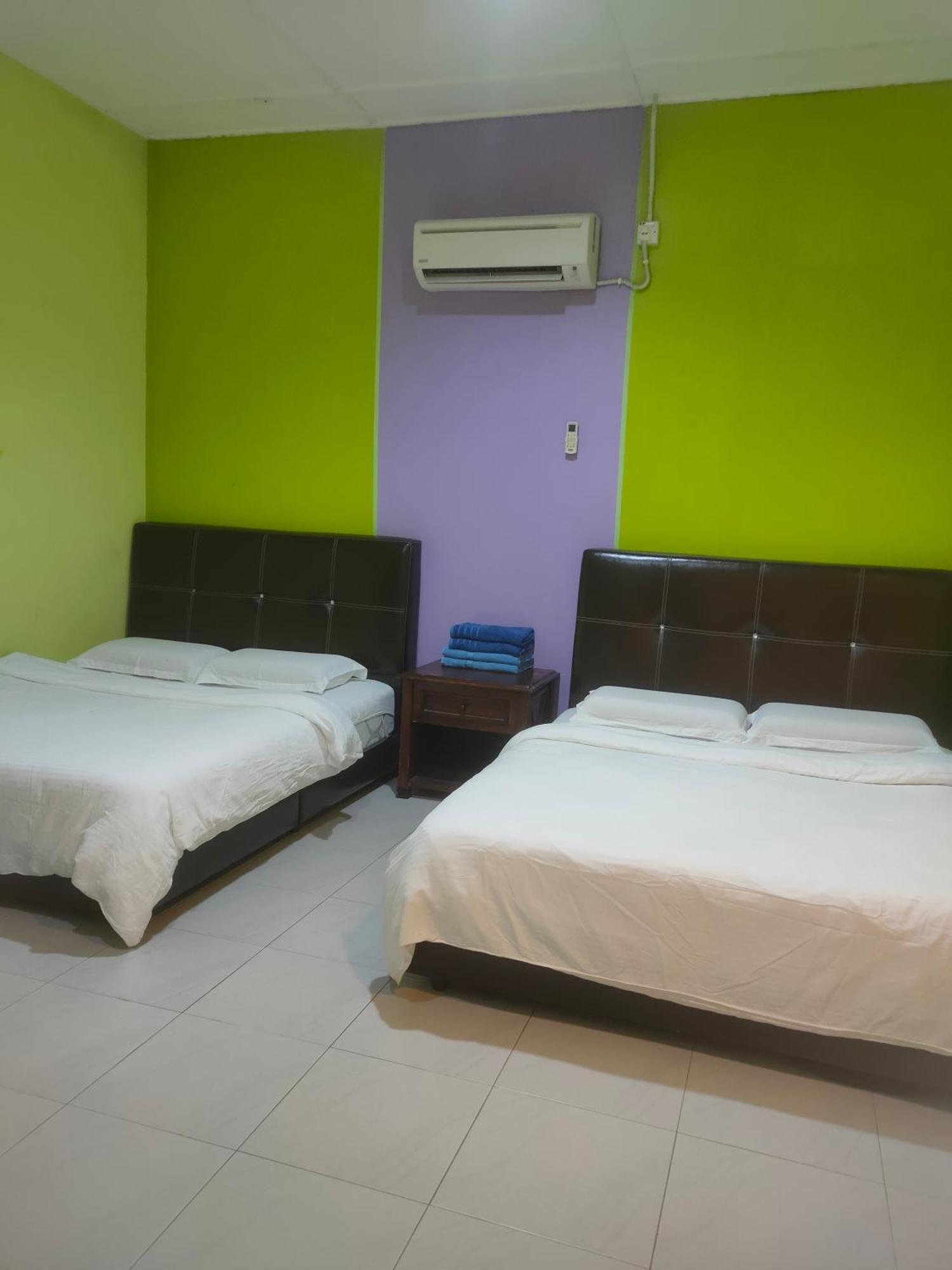 Taman Negara Rainbow Guest House Kuala Tahan Rom bilde